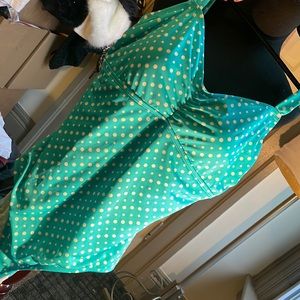 Aqua green / blue color